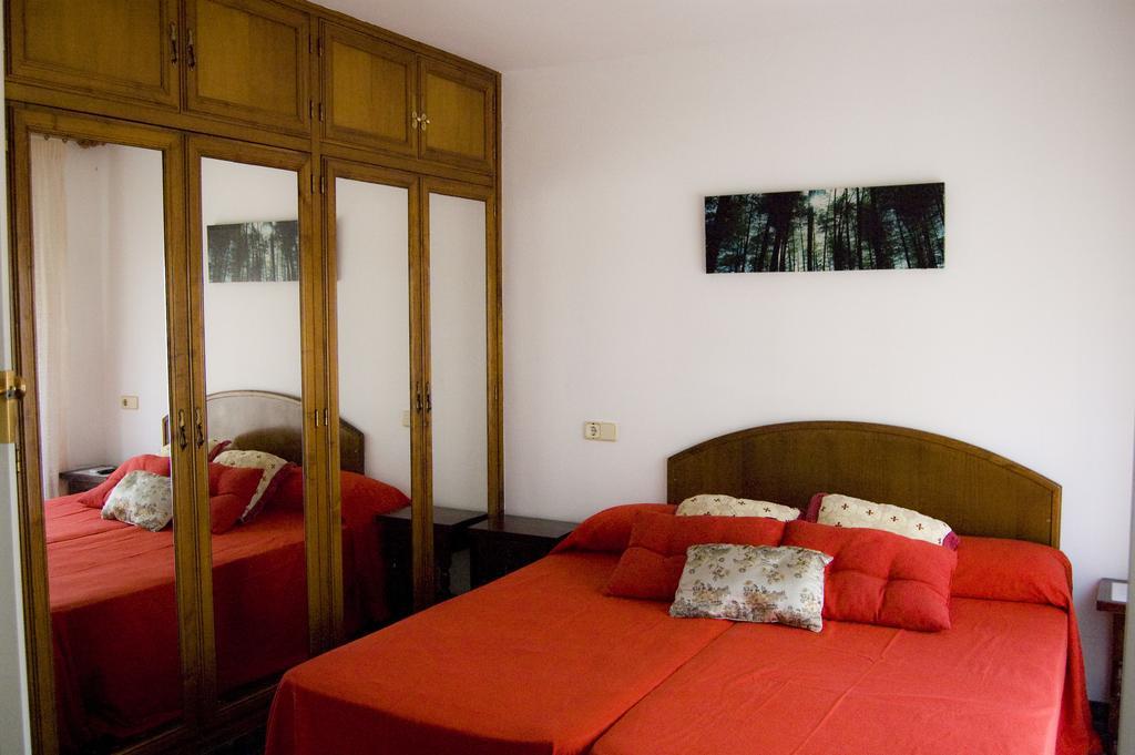 Apartamentos Ar Enjoy Flores Lloret de Mar Bagian luar foto